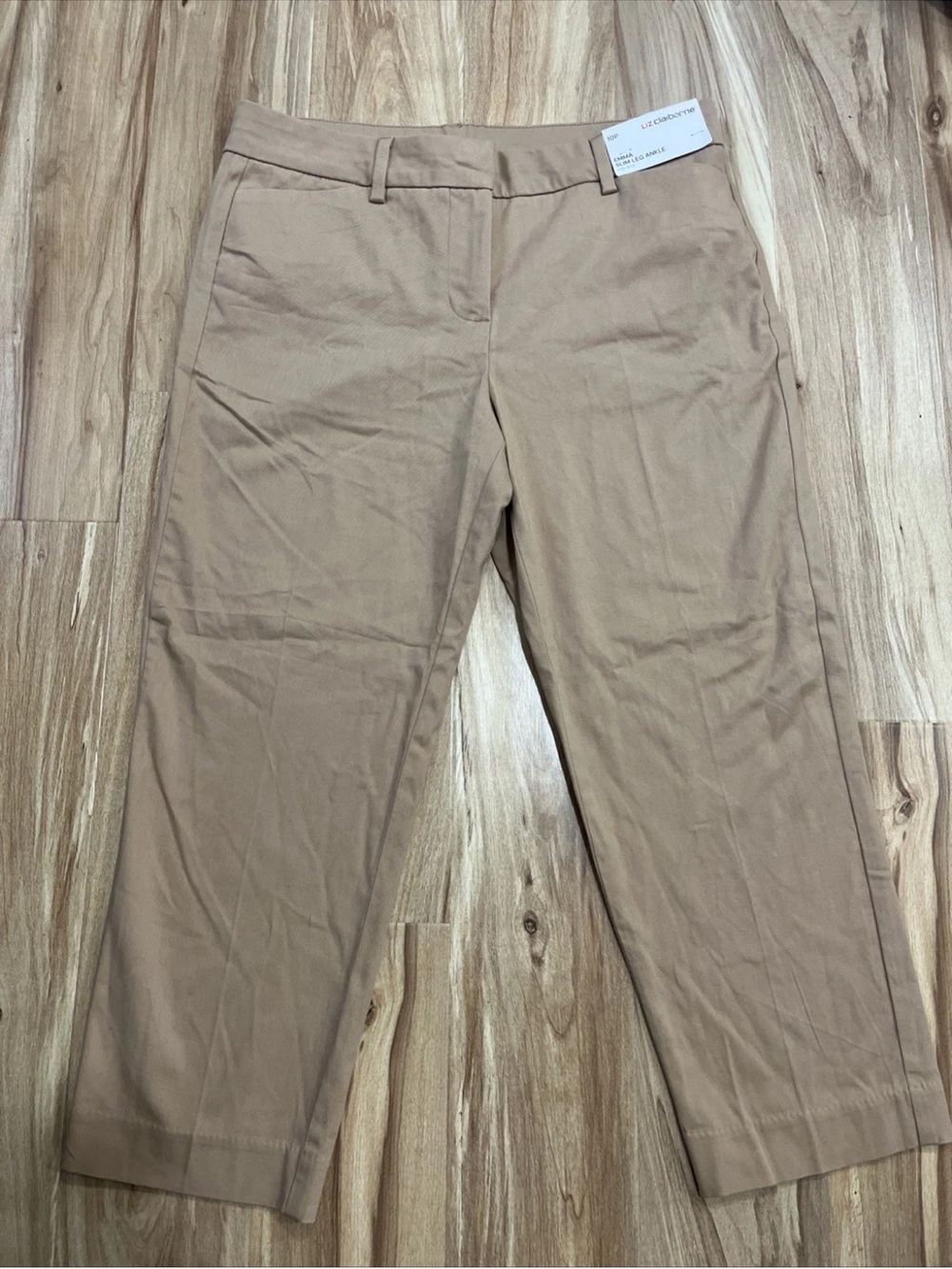 Liz Claiborne Slim Leg Ankle Pants in Tan